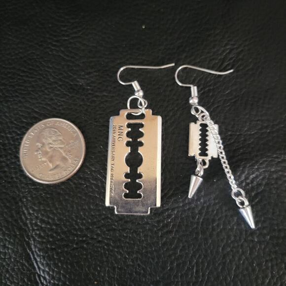 Razor blade and spikes handmade hypoallergenic hooks - Picture 2 of 6